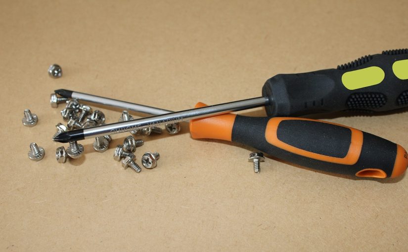 Awaria w domu – lodówka przestaje chłodzić, pralka przecieka. Zobacz, jak zareagować